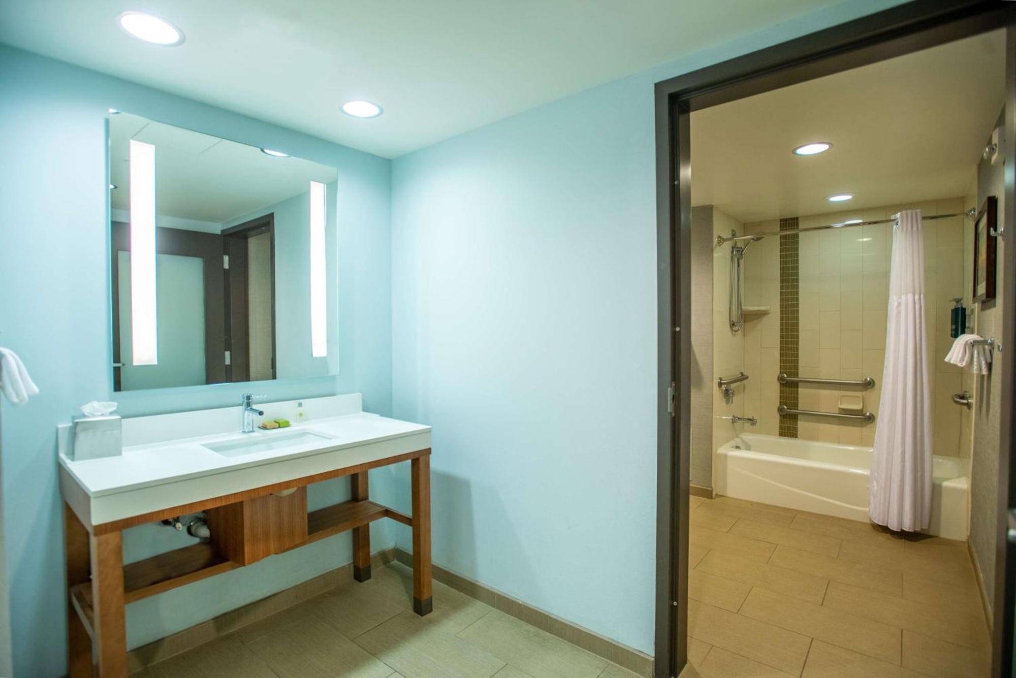 Doubletree By Hilton Asheville Downtown Buitenkant foto