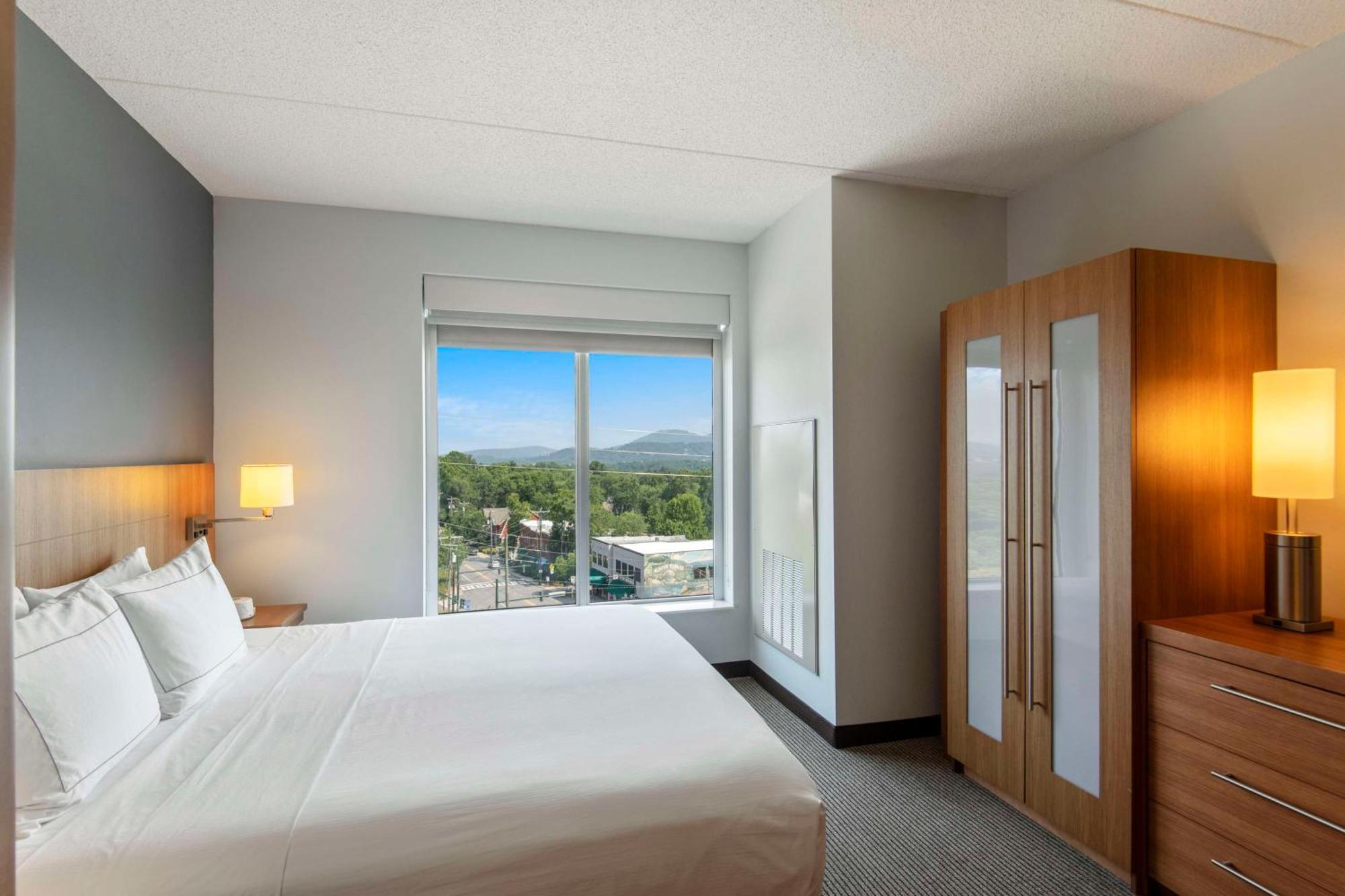 Doubletree By Hilton Asheville Downtown Buitenkant foto