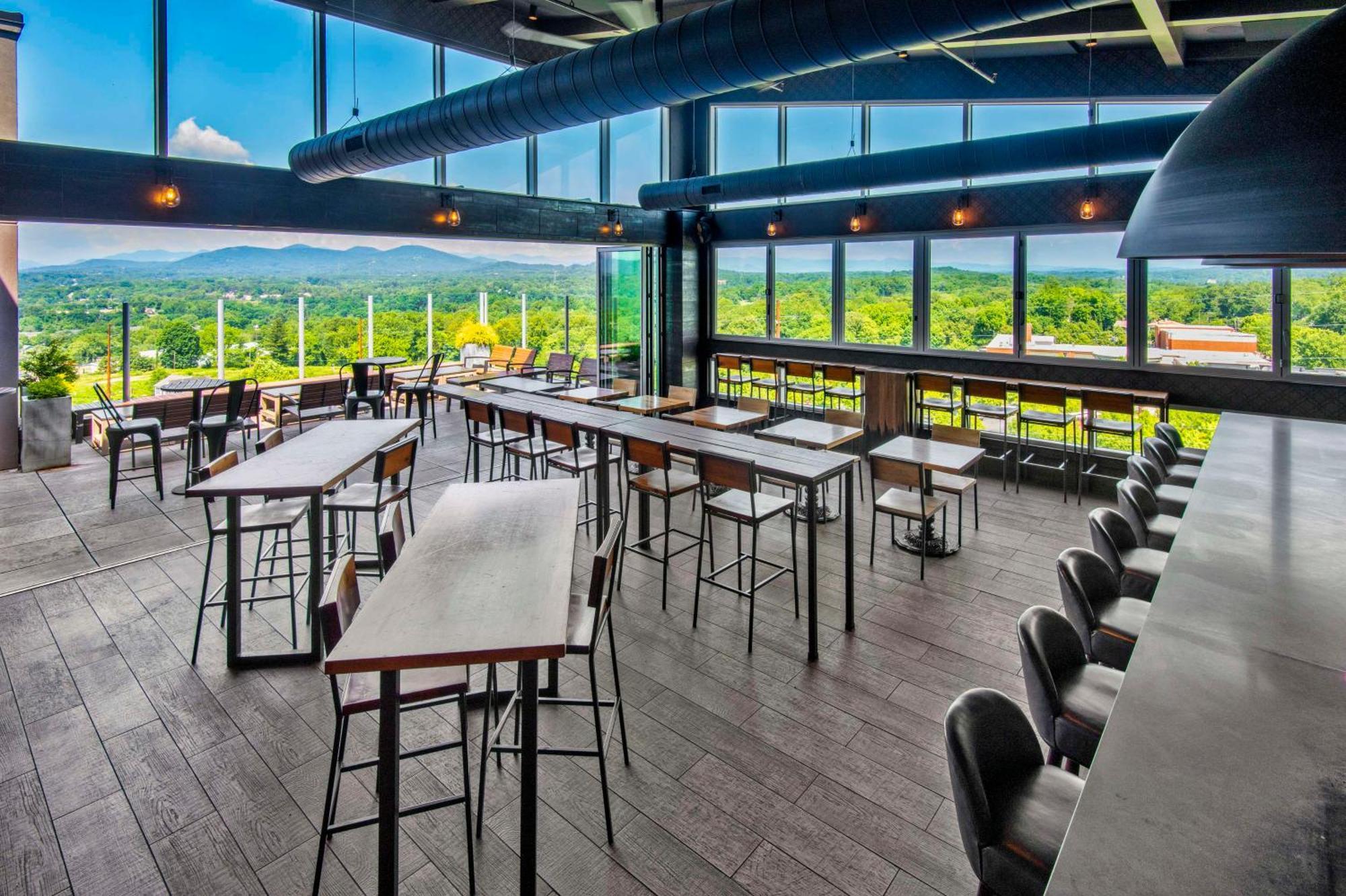 Doubletree By Hilton Asheville Downtown Buitenkant foto